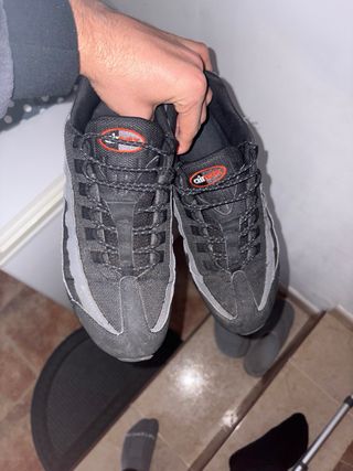 Zapatillas Nike Air Max 95 Negras Naranja
