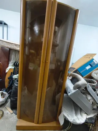 Mueble de salón madera y cristal