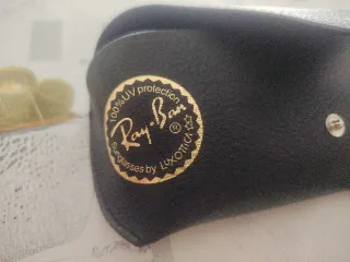 Estuche Ray-Ban Negro Luxottica
