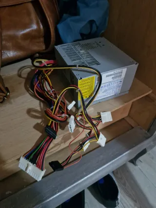 Fuente de Alimentación ATX 500W