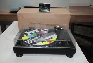 Technics SL1210 MK7 + Aguja Ortofon