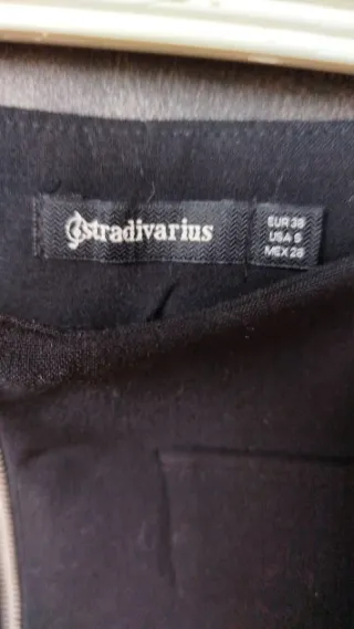 Falda negra Stradivarius Talla S