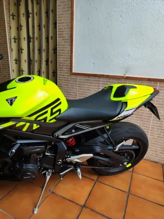 Triumph Street Triple 765 R