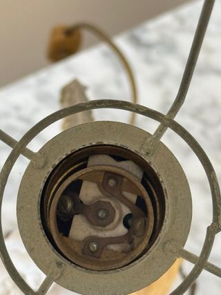 Lámpara Clásica con Figuras de Ángeles