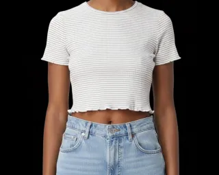 Top corto a rayas