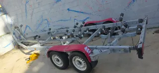 Remolque para embarcaciones.