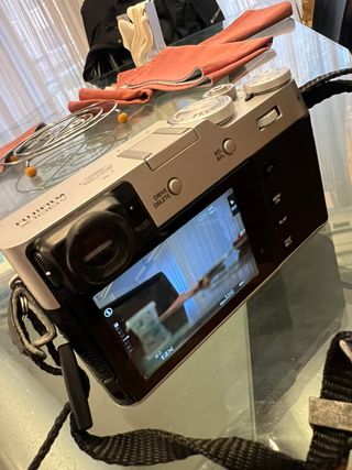 Fujifilm X100V Cámara Compacta Plata/Negra