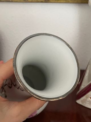 Jarrón antiguo porcelana flores rosas