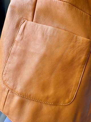 Chaqueta de cuero naranja