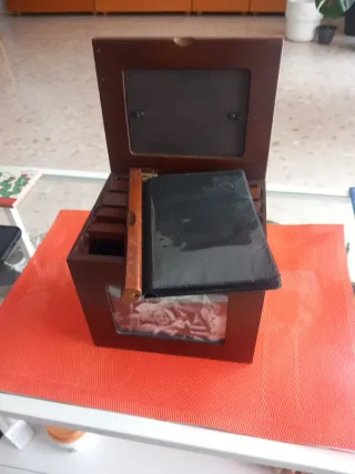 Caja de fotos de madera