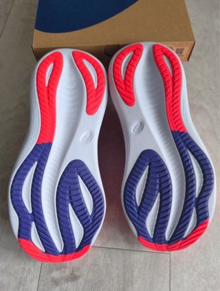 Asics Gel Nimbus 27 Vermelhas