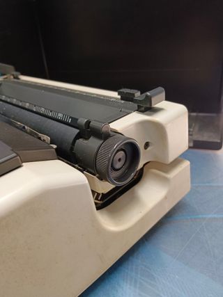 maquina de escribir, con funda, olivetti lettera 40