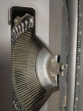 maquina de escribir, con funda, olivetti lettera 40