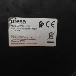 Freidora de aire Ufesa negra