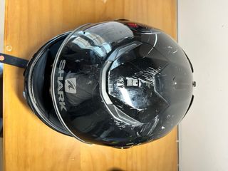 Casco SHARK integral negro – Marca reconocida