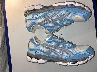 Zapatillas Asics Beige y Azul