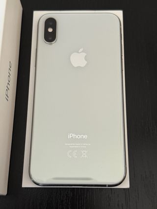 iPhone XS 64GB Argento. Batteria 85%. Fattura