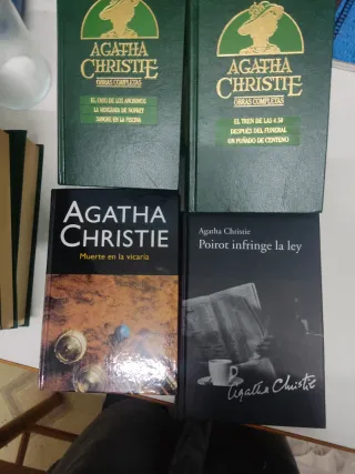 Lote de 10 Novelas Ágata Chistie.