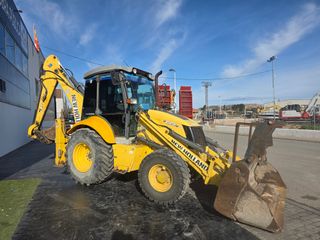 Retroexcavadora New Holland B100B