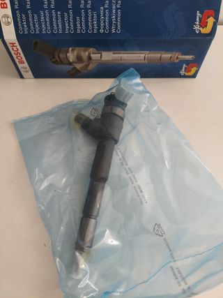 Inyector Bosch 0445110485 / 0986435240