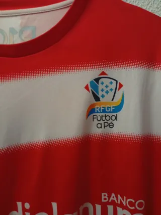 Camiseta de la RFGF de la modalidad futbol a pé.