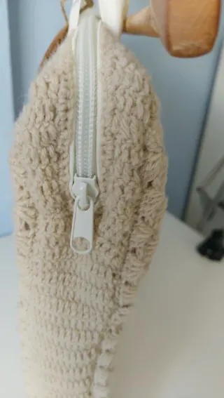 Bolso ganchillo flores beige y rosa