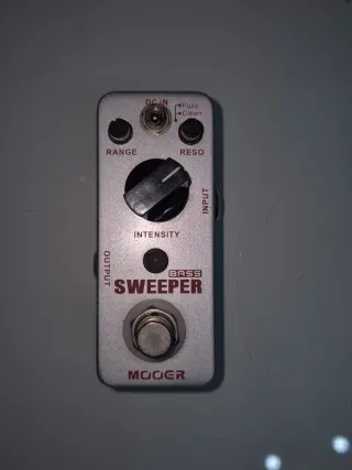 Mooer Bass Sweeper Pedale Effetto