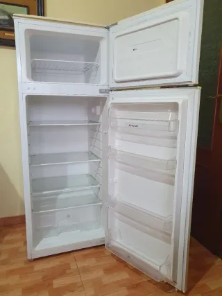 Frigorífico Brandt blanco