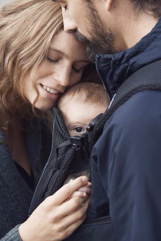 BabyBjörn Mochila Porta Bebé One Air, Malla 3D, Ne