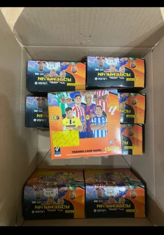 Caja 50 sobres Adrenalyn XL LaLiga 2025-26
