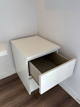 Mueble IKEA blanco 2 cajones
