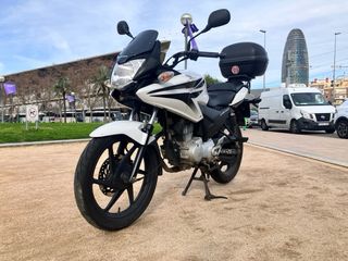 Honda CBF 125 moto de carretera 19.700km año 2013