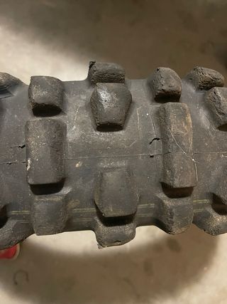 Neumático Enduro Mitas 454 Doble Raya Verde