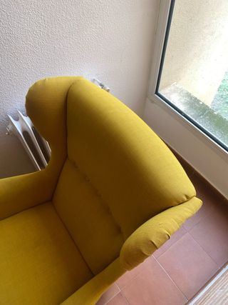 Sillón amarillo de tela Ikea