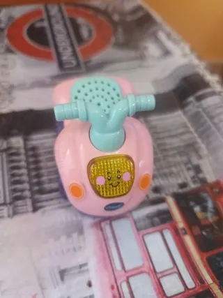 Cochecito Vtech rosa con luces