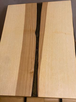 Mesita Fresno y Resina Epoxi