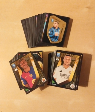 Lotto figurine Panini Fifa 365 2025