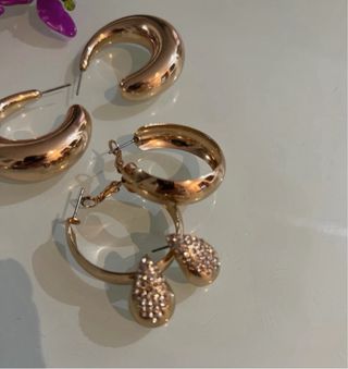 Lote de Joyas Doradas y Rojas