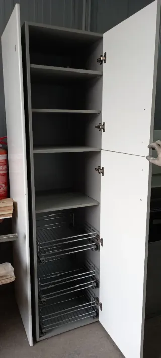 Muebles de cocina blancos