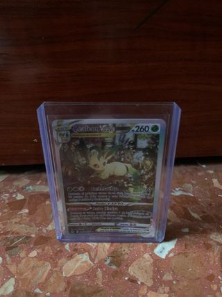 Carta Pokémon Leafeon VSTAR GG35/GG70