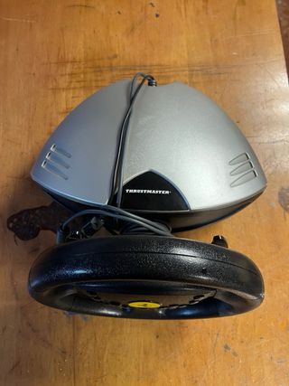 Volante Thrustmaster Ferrari PS1/PS2