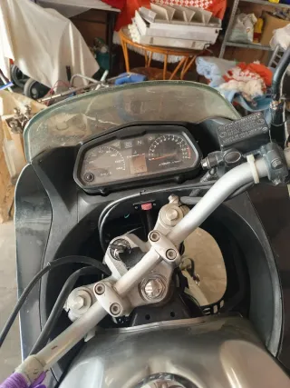 Honda Varadero 125cc Trail