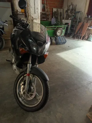 Honda Varadero 125cc Trail