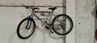 Bicicleta de Montaña Aluminio Forro sillin nuevo.