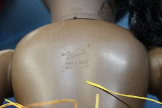 Antigua muñeca francesa Bella, en su caja. Años 50 – 60.