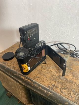 Cámara Zenit EM Vintage con Flash y Película