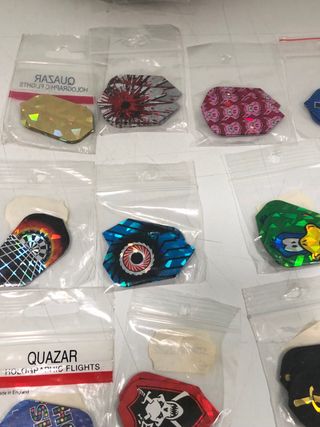 Lote 171 plumas holograma para dardos