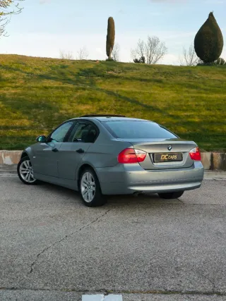 BMW Serie 3 320d B🟡