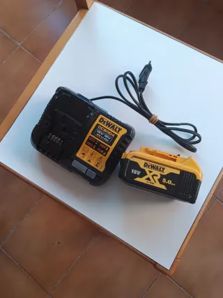 CARGADOR DEWALT Y BATERÍA DEWALT 18V 5,0 AH