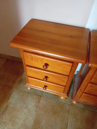 Mesitas de noche de madera